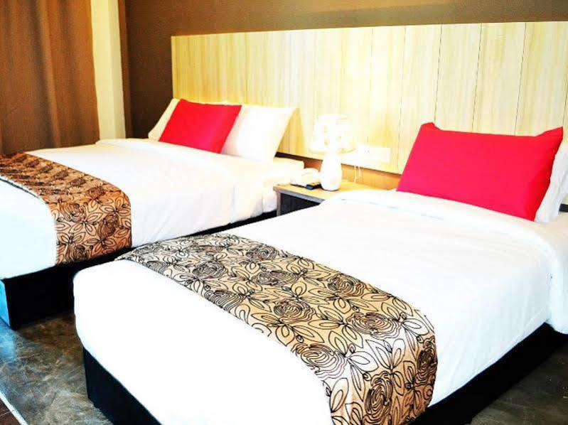 อีสต์วิลล์ เรสซิเดนซ์ Hotel กวนตัน ภายนอก รูปภาพ