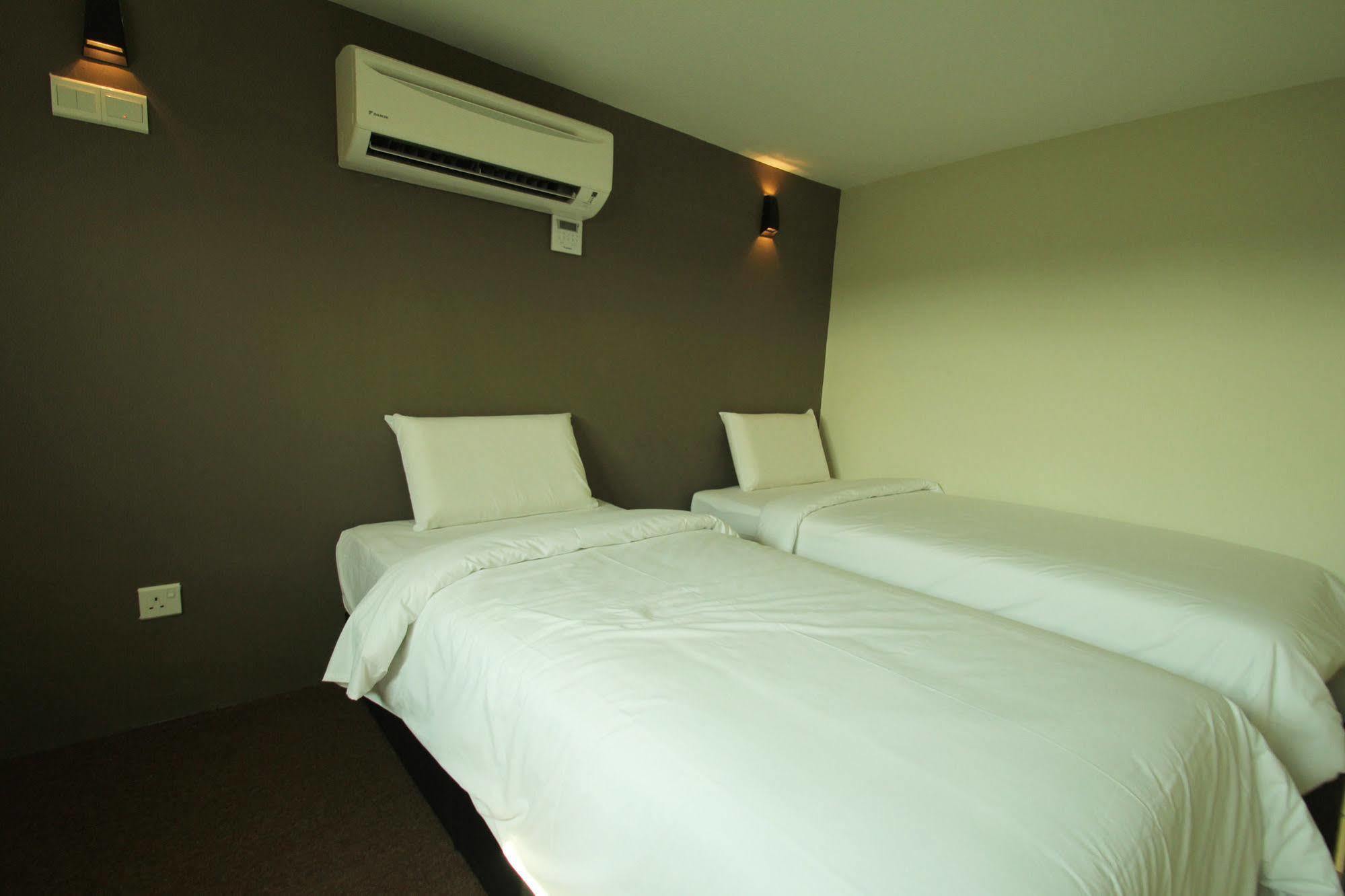 อีสต์วิลล์ เรสซิเดนซ์ Hotel กวนตัน ภายนอก รูปภาพ