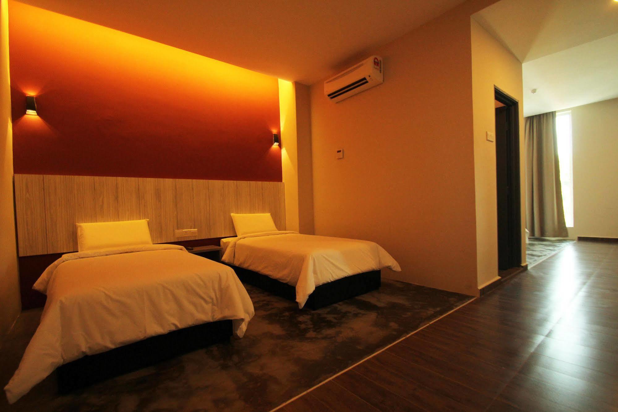 อีสต์วิลล์ เรสซิเดนซ์ Hotel กวนตัน ภายนอก รูปภาพ
