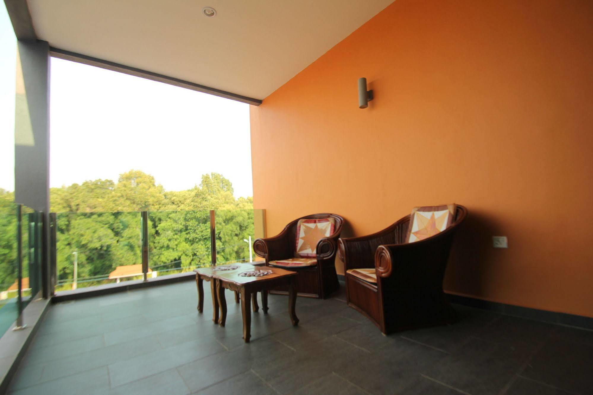 อีสต์วิลล์ เรสซิเดนซ์ Hotel กวนตัน ภายนอก รูปภาพ